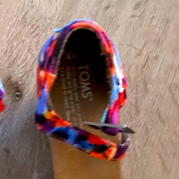 [Toms] Colorful Printed Hemp Strappy Floral Cork Wedge Sandals - Women’s Size 9 - Picture 5 of 11